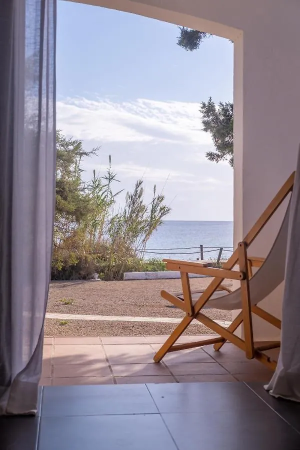 Hostal Aigua Clara Playa Migjorn Konukevi