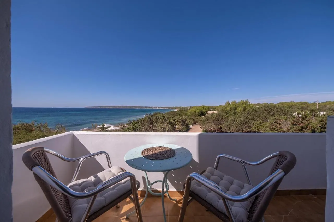 Hostal Aigua Clara Playa de Migjorn España